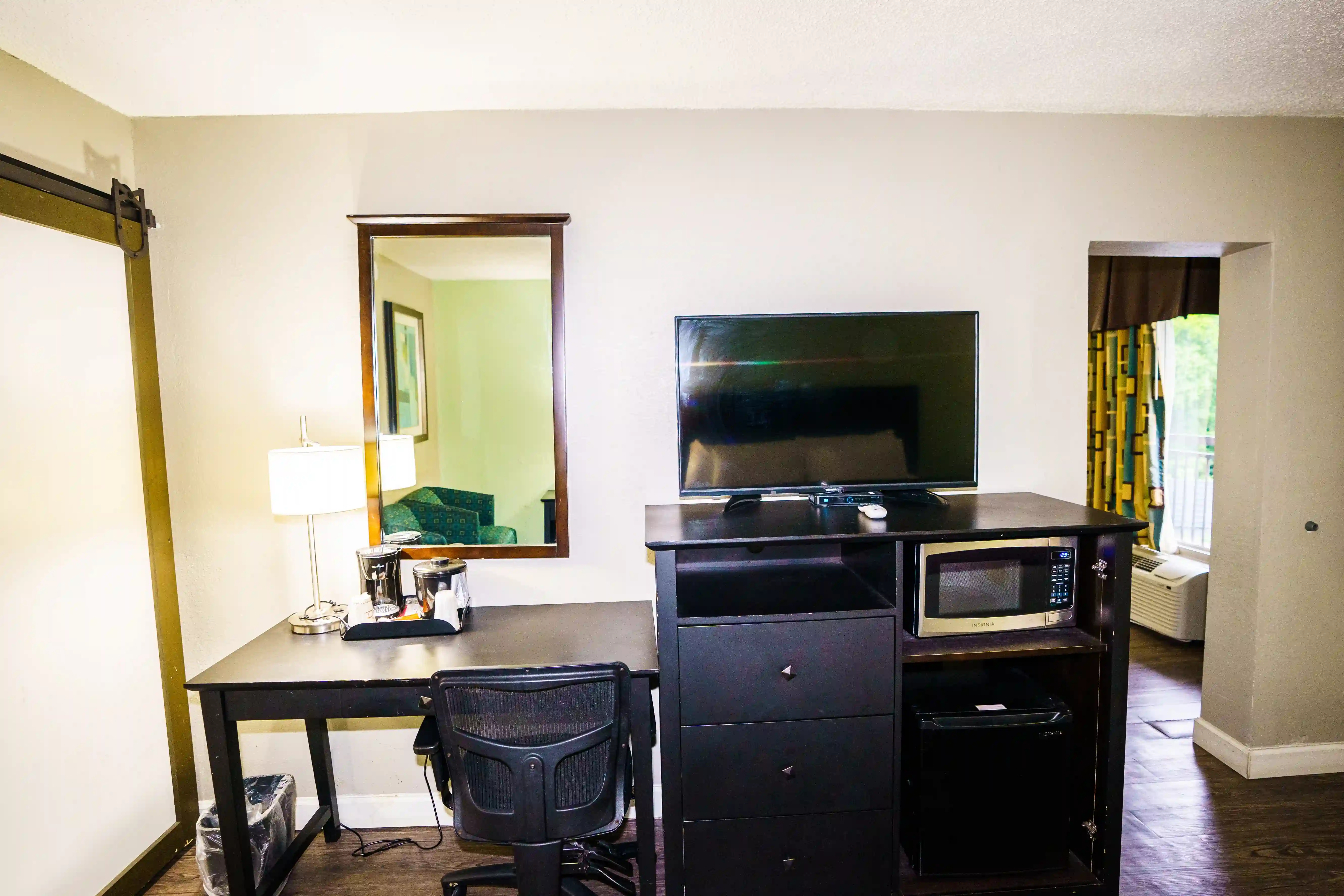 Book hotel rooms in Tennessee